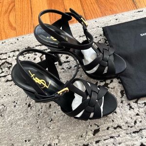Saint Laurent Trubute leather platform sandal size 37